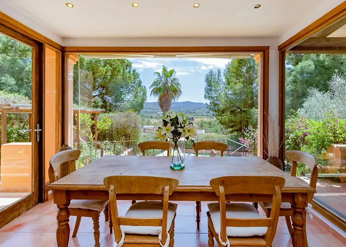 Six-Bedroom Villa