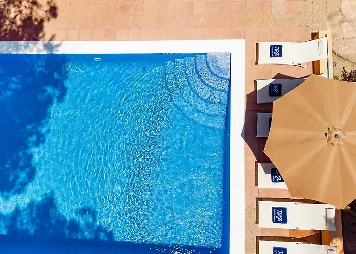 Six-Bedroom Villa